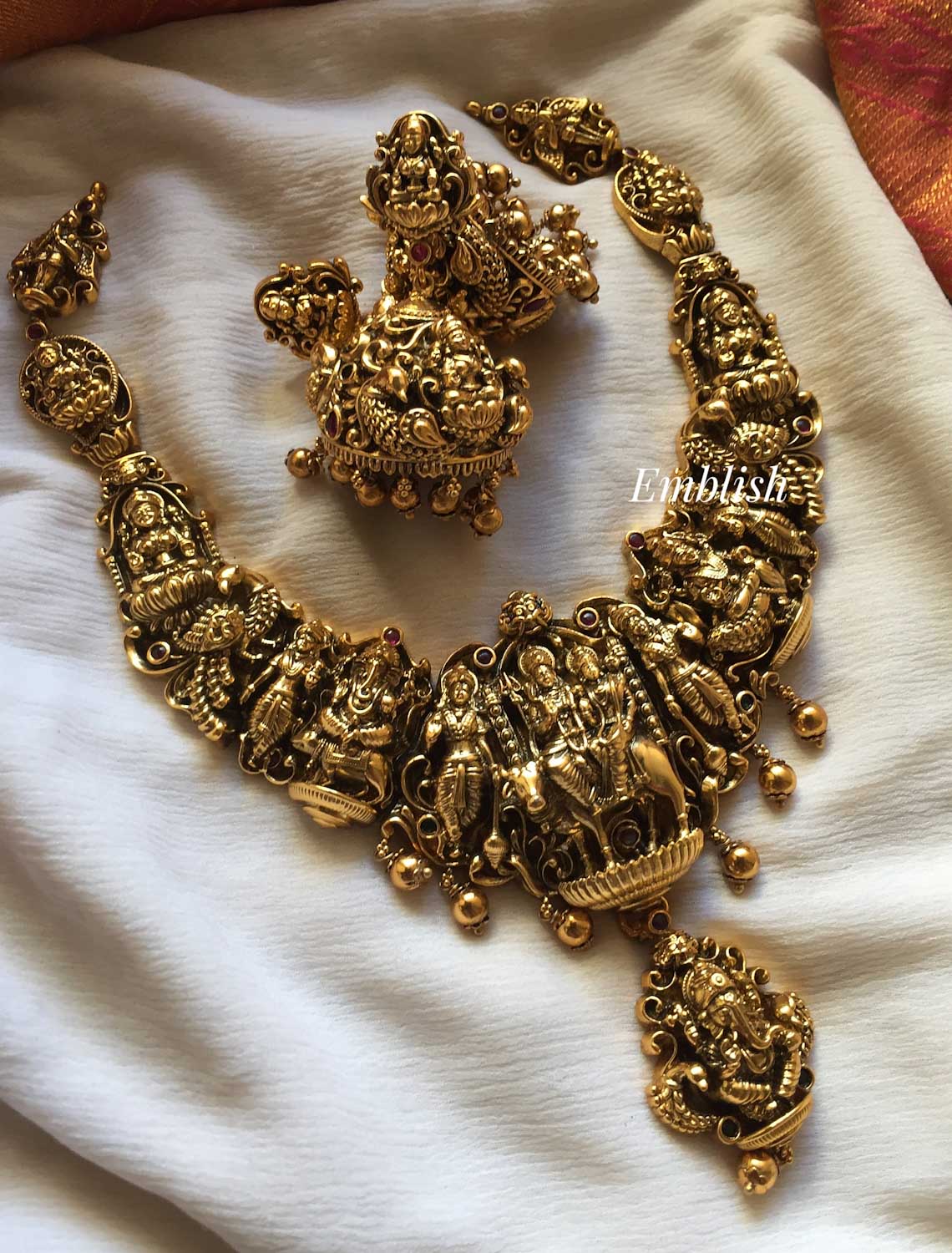 Antique  finish lord Shiva parvathi intricate work neckpiece 